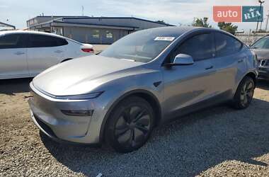 Tesla Model Y 2025