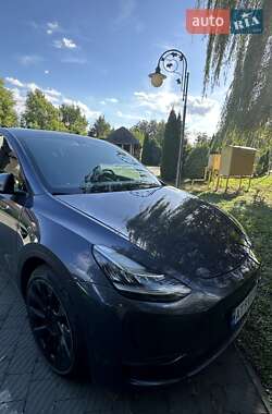 Tesla Model Y  2022
