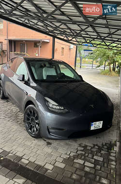 Tesla Model Y  2022