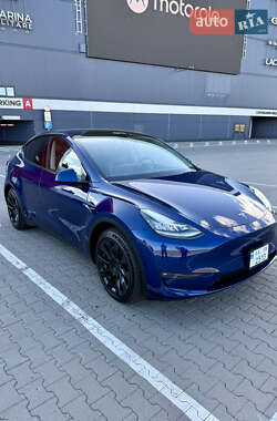 Tesla Model Y  2021