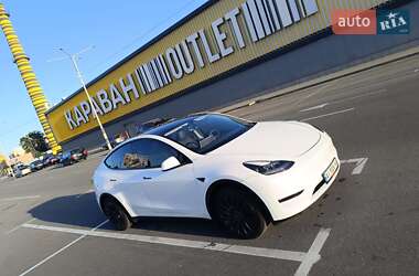 Tesla Model Y  2023