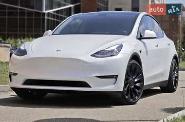 Tesla Model Y  2022