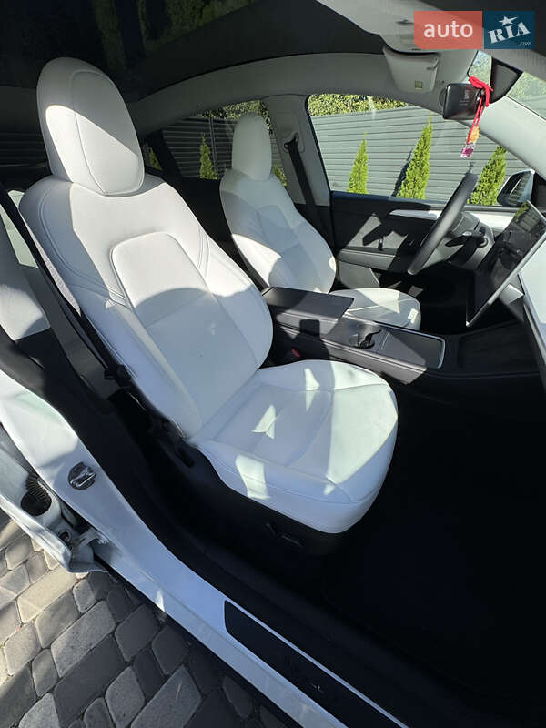 Позашляховик / Кросовер Tesla Model Y 2024 в Смілі