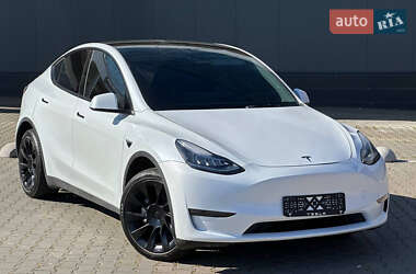 Tesla Model Y  2023