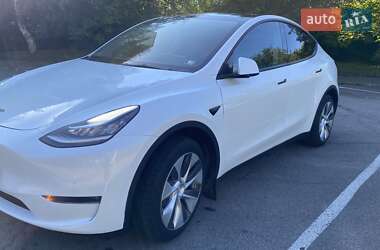 Tesla Model Y  2022