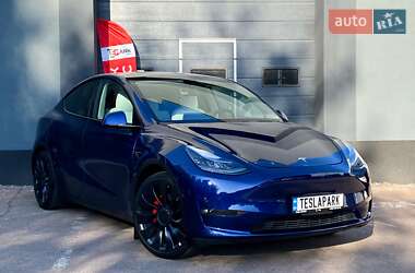 Tesla Model Y  2022