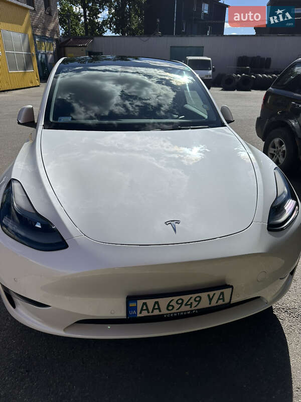 Внедорожник / Кроссовер Tesla Model Y 2021 в Киеве