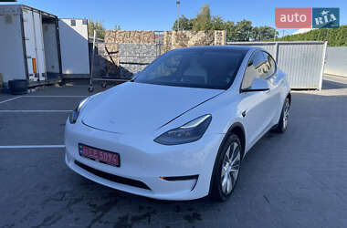 Tesla Model Y  2020