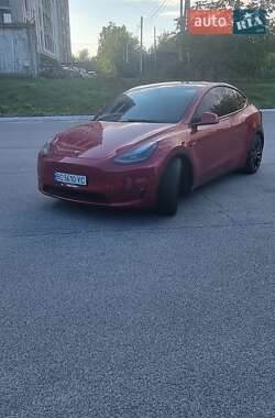 Tesla Model Y  2022