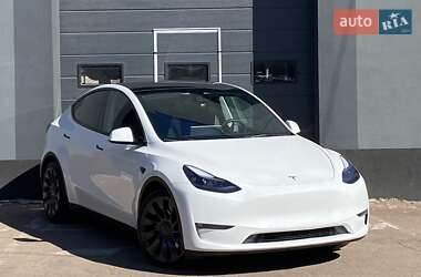 Tesla Model Y  2022