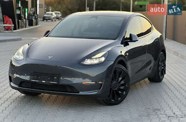 Tesla Model Y  2022