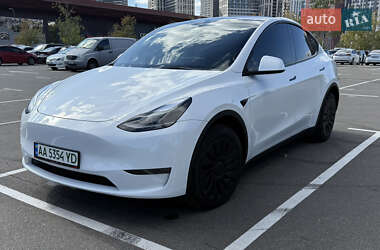 Tesla Model Y  2023
