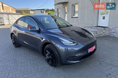 Tesla Model Y  2022