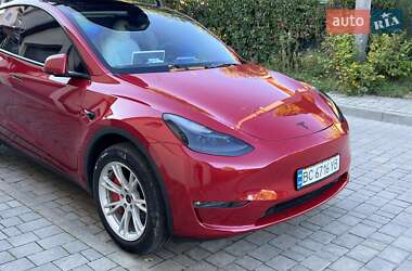 Tesla Model Y  2023