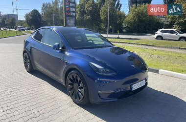 Tesla Model Y  2021