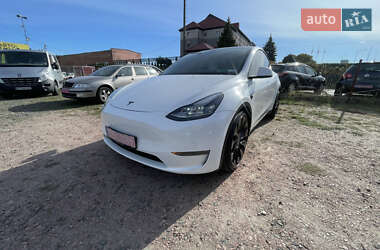 Tesla Model Y  2022