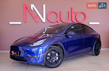 Tesla Model Y  2021