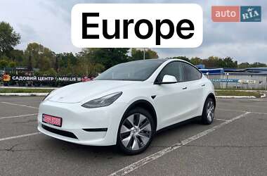 Tesla Model Y  2023
