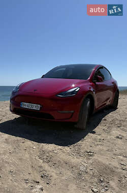 Tesla Model Y  2023