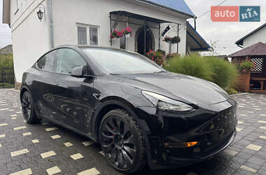 Tesla Model Y  2023