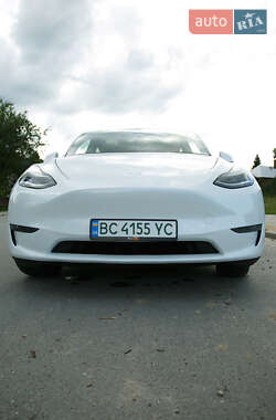 Tesla Model Y  2020