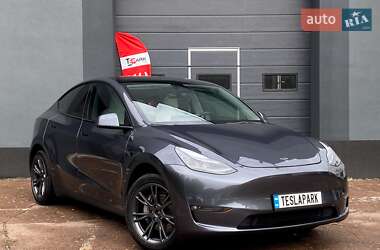 Tesla Model Y  2023