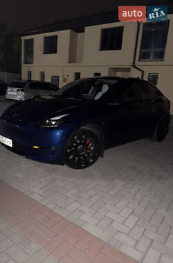 Tesla Model Y  2023