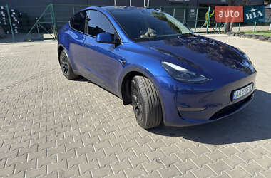 Tesla Model Y  2023