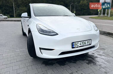 Tesla Model Y  2023