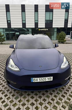 Tesla Model Y  2021
