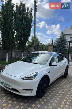 Tesla Model Y  2023