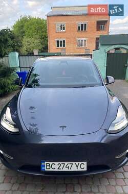 Tesla Model Y  2020
