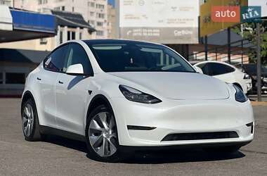 Tesla Model Y  2022