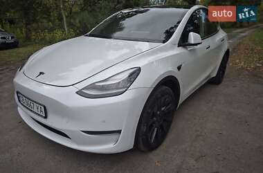 Tesla Model Y  2020
