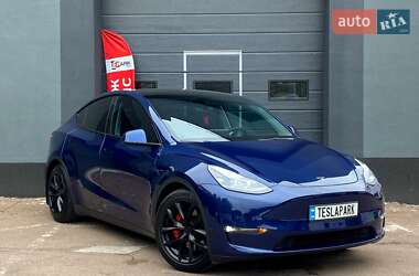 Tesla Model Y  2021