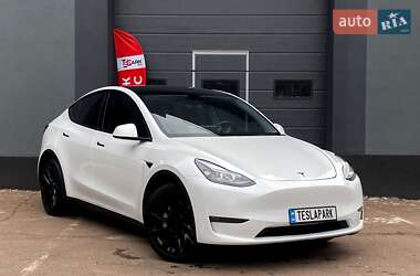 Tesla Model Y  2023