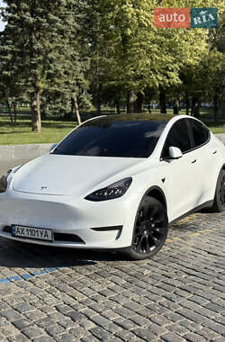 Tesla Model Y  2022