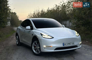 Tesla Model Y  2021
