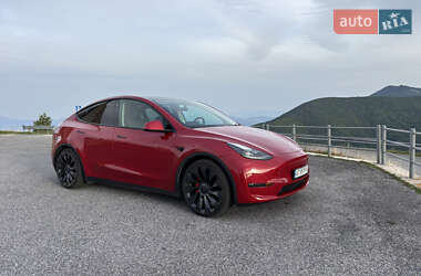 Tesla Model Y  2023