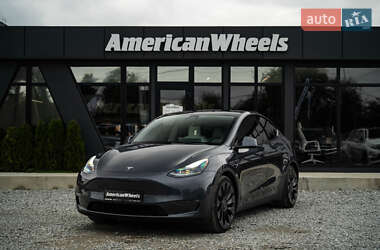 Tesla Model Y  2021