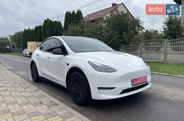 Tesla Model Y  2023