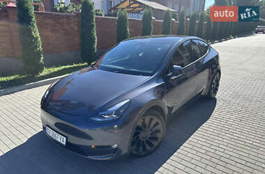 Tesla Model Y  2021