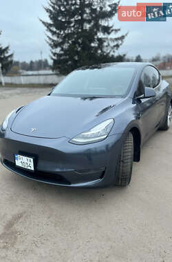 Tesla Model Y  2022