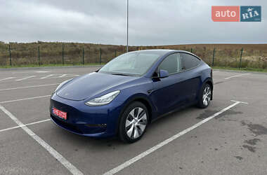 Tesla Model Y  2023