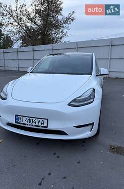 Tesla Model Y  2021