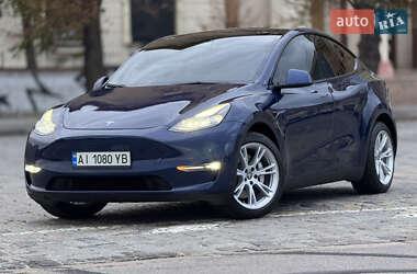 Tesla Model Y  2021