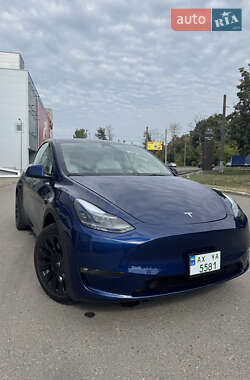 Tesla Model Y  2023
