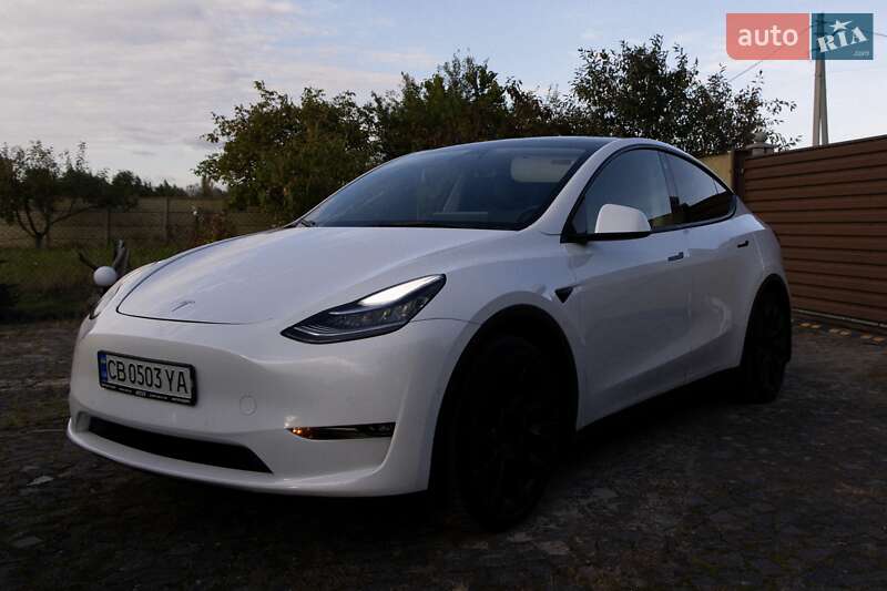 Tesla Model Y