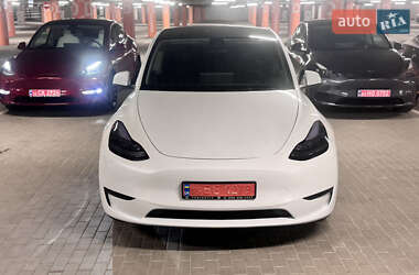 Tesla Model Y  2023