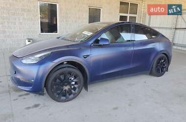 Tesla Model Y  2023